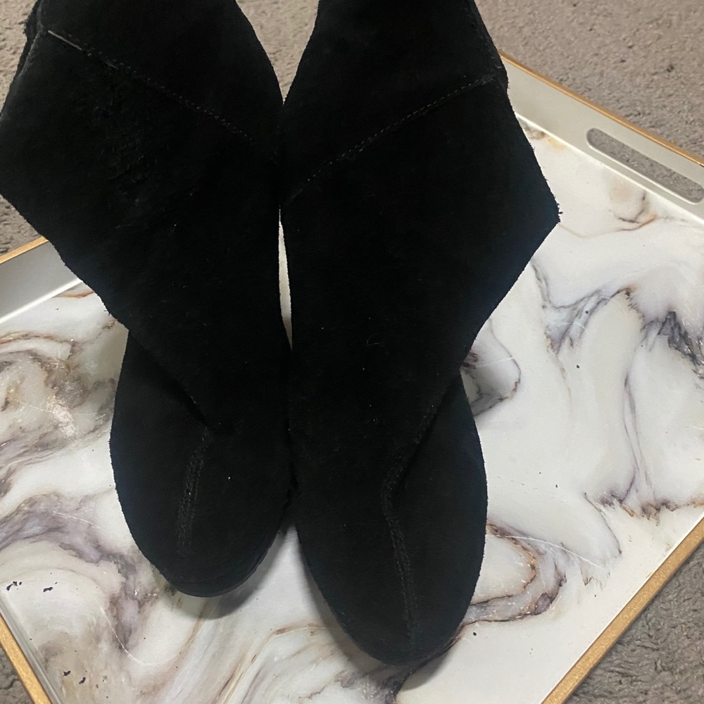 Black leather ankle boots